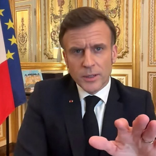 Macron: Ucraina are dreptul să se alăture UE și NATO