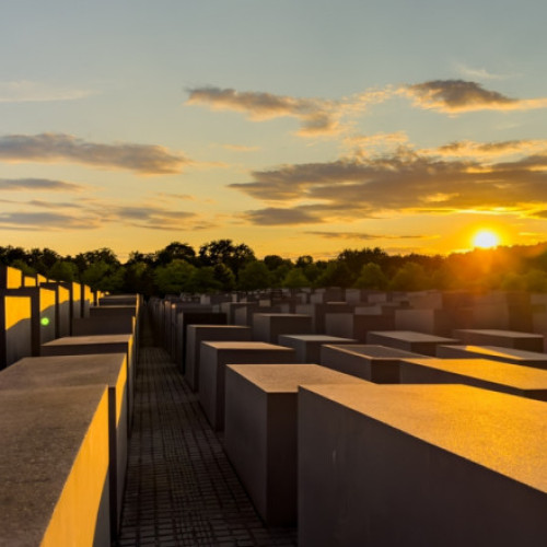 Atac la Memorialul Holocaustului din Berlin. Un bărbat, în stare gravă după ce a fost înjunghiat