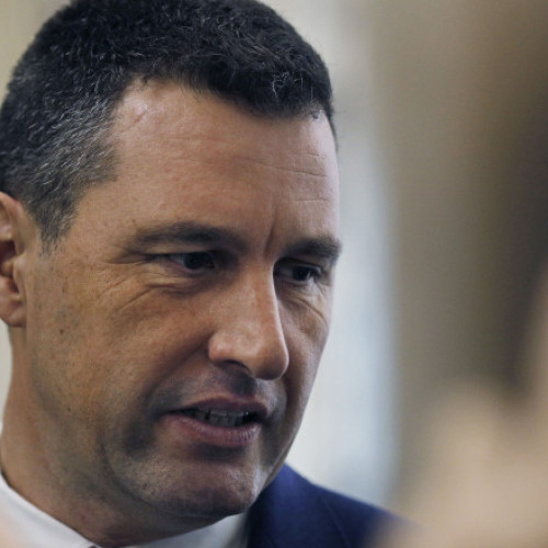 Fost ministru al Finanțelor, vicepremierul Tanczos Barna vede un deficit rezonabil la 7,5%. Ce spune despre cursul leu-euro