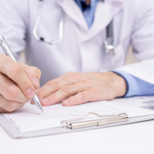 Ce trebuie să facă românii care rămân neasigurați la sănătate. Sunt modificări și la plata concediilor medicale