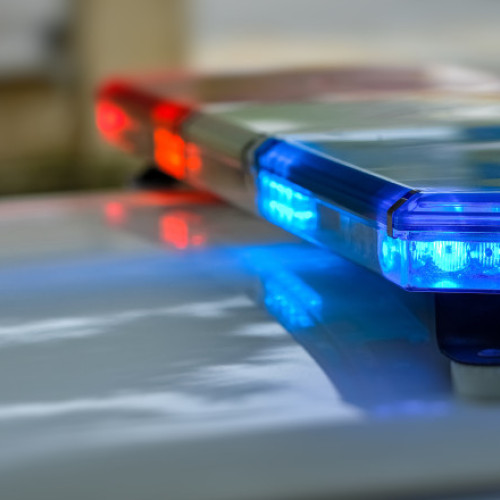 Tânăr dat în urmărire națională, prins în Târgoviște de un polițist aflat în timpul liber. Bărbatul este cercetat în 10 dosare penale