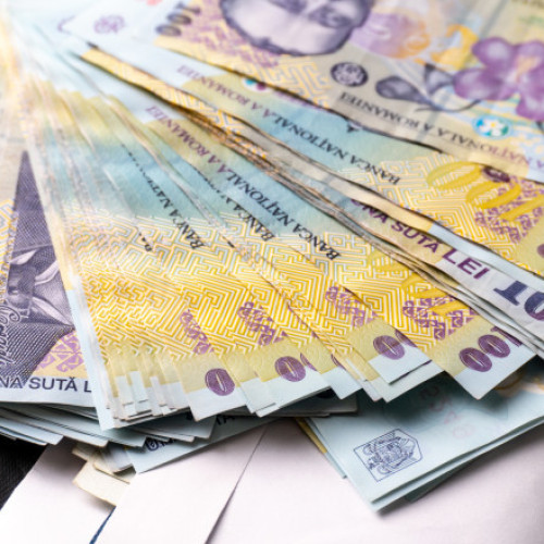Video Noi taxe pentru români de la 1 august: statul estimează încasări de 9,5 miliarde lei. Cum vor fi afectați consumatorii și pensionarii