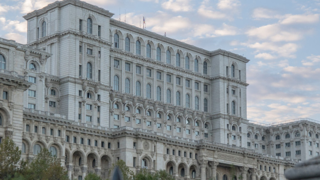 Biroul Permanent al Senatului analizează solicitarea demontării antenelor Parlamentului