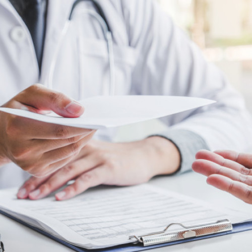 Medicii de familie critică proiectul de înfiinţare a cabinetelor în ambulatoriul spitalelor