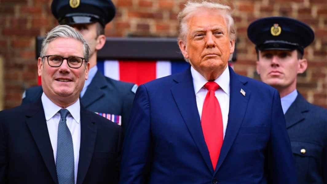 Donald Trump discută cu premierul Keir Starmer în contextul relațiilor bilaterale cu Marea Britanie