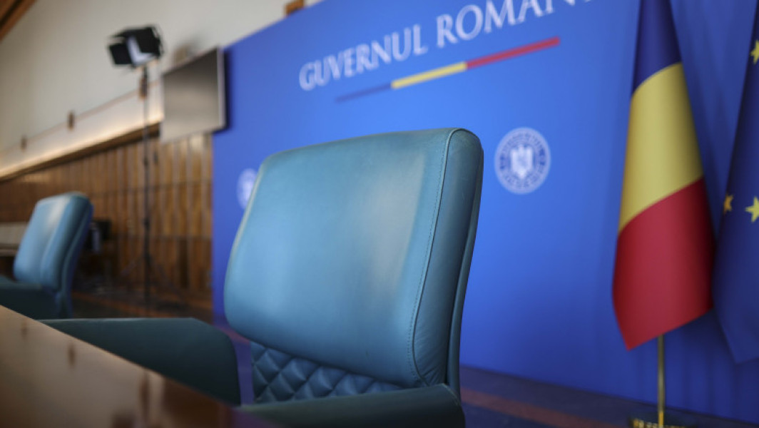Angajații de la Palatul Victoria acuză șeful cancelariei de intimidare după proteste